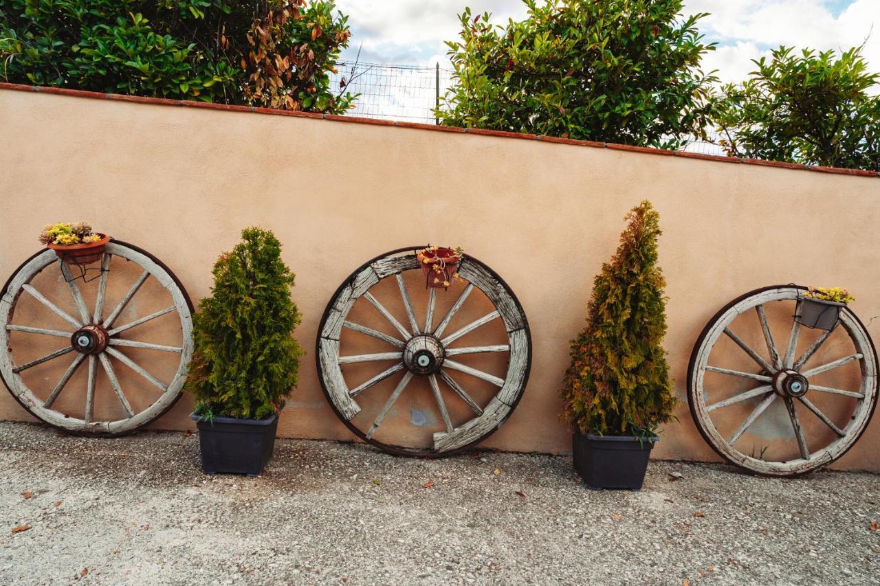 Il Pozzo Country House Collescipoli Exterior photo