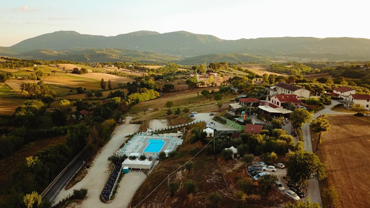 Il Pozzo Country House Collescipoli Exterior photo